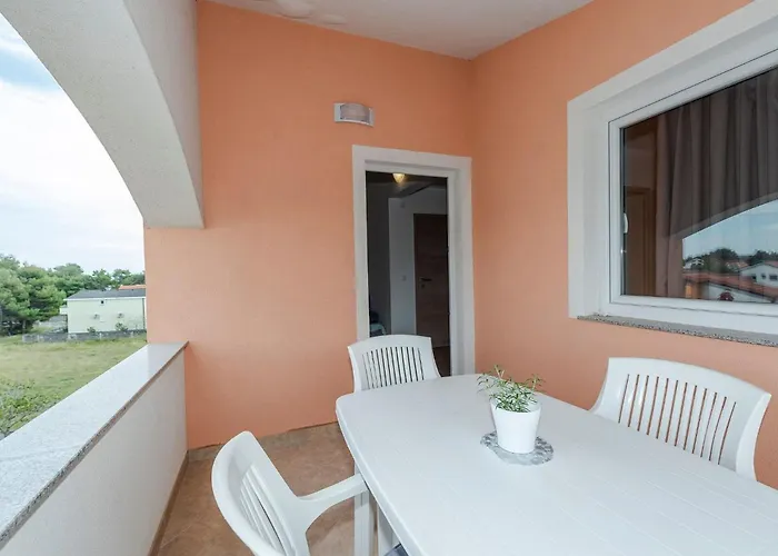 Simic 1 By Interhome Vir