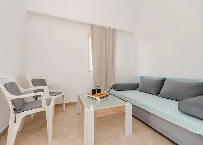 Simic 1 By Interhome * Vir